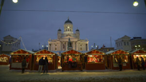 Markt vor Kathedrale Helsinki